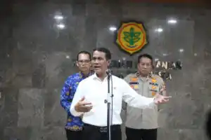 Mentan Amran Sulaiman menegaskan, Kementan sangat terbuka terhadap kritik dalam pembangunan sektor pertanian tanpa dilandasi motif pribadi.